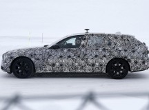 2017 BMW 5-Series GT Spy Shots (4)
