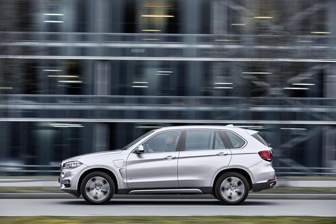 bmw-x5-xdrive40e-5_w670_h446