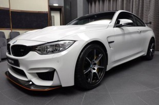 BMW M4 Alpine White