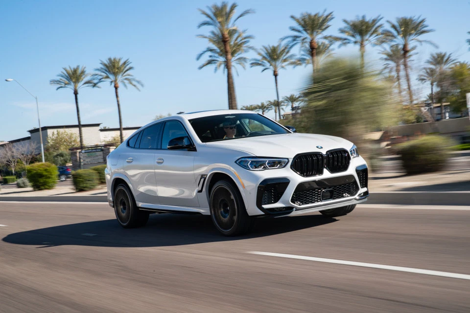 New BMW X6M